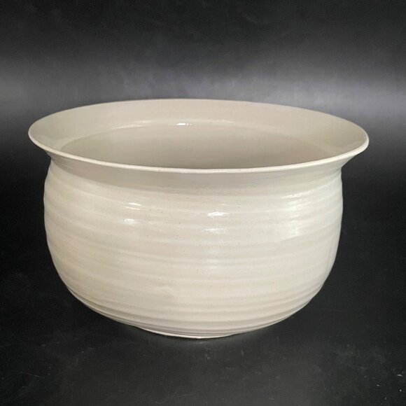 Studio Pottery Bowl White with Applied Flowers or Mice 6" Wide 3.5" Tall Signed - Picture 3 of 12